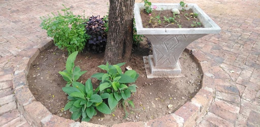 Commercial Property for Sale in Kromdraai Gauteng