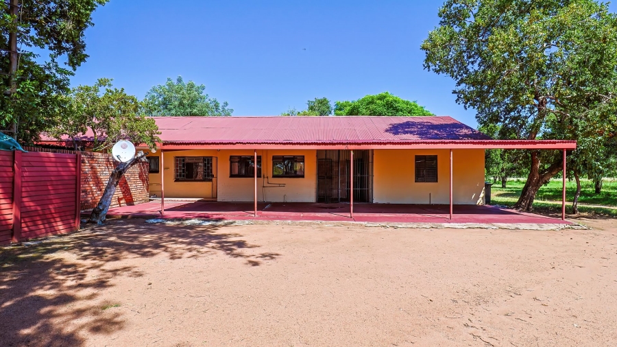 Commercial Property for Sale in Kromdraai Gauteng