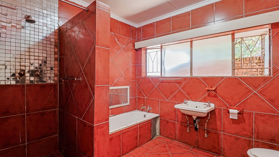 Commercial Property for Sale in Kromdraai Gauteng