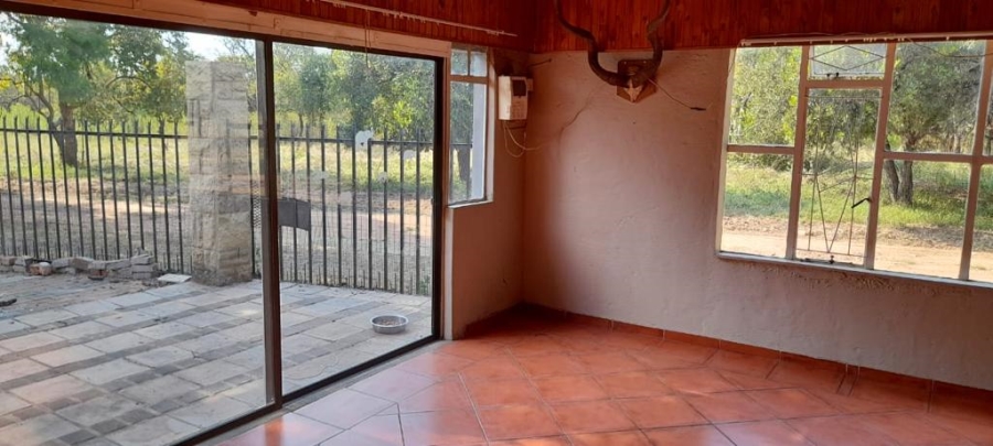 Commercial Property for Sale in Kromdraai Gauteng
