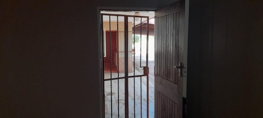 Commercial Property for Sale in Kromdraai Gauteng