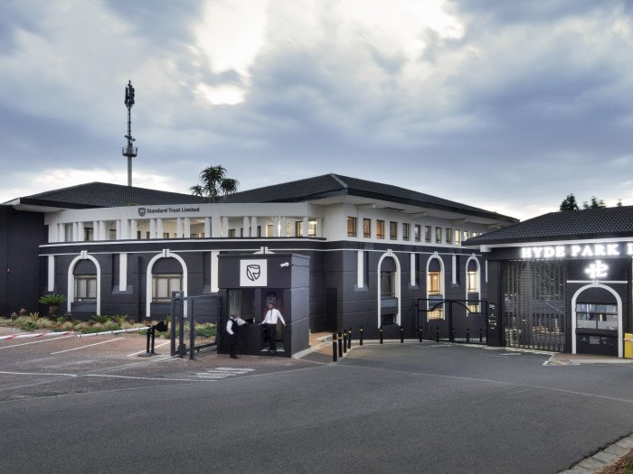 To Let commercial Property for Rent in Hyde Park Gauteng