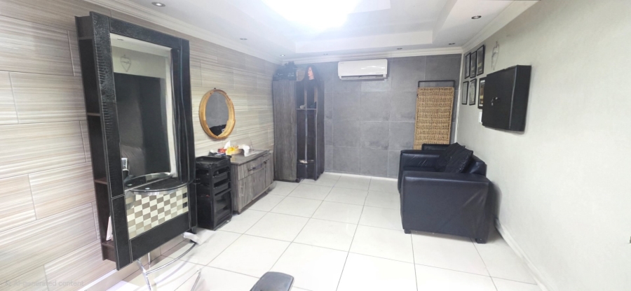 To Let 4 Bedroom Property for Rent in Erasmia Gauteng