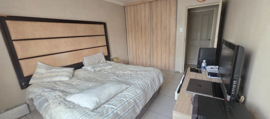 To Let 4 Bedroom Property for Rent in Erasmia Gauteng