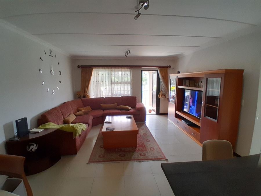  Bedroom Property for Sale in Barbeque Downs Gauteng