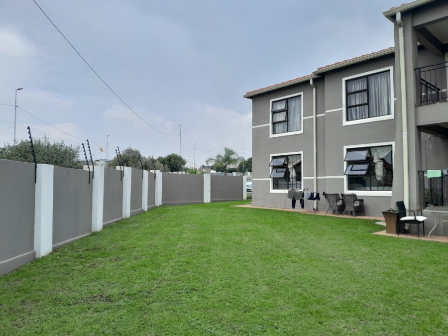  Bedroom Property for Sale in Barbeque Downs Gauteng