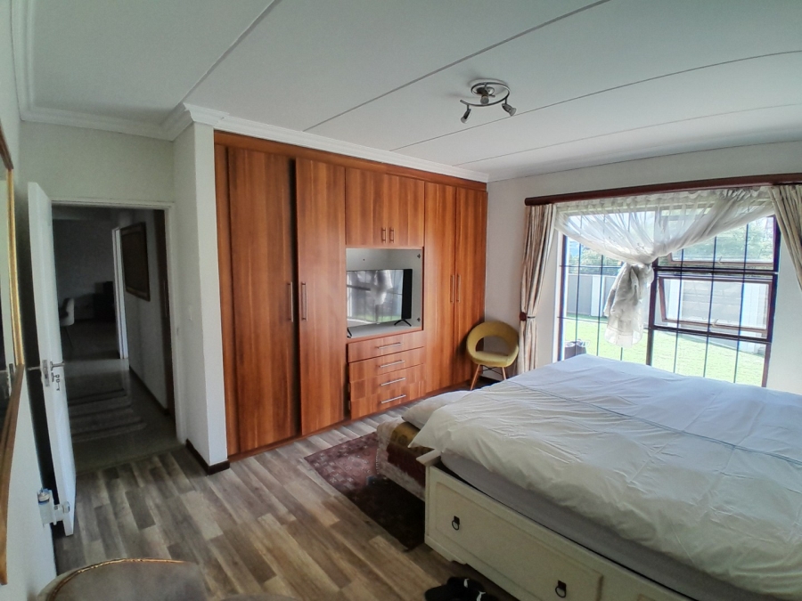  Bedroom Property for Sale in Barbeque Downs Gauteng