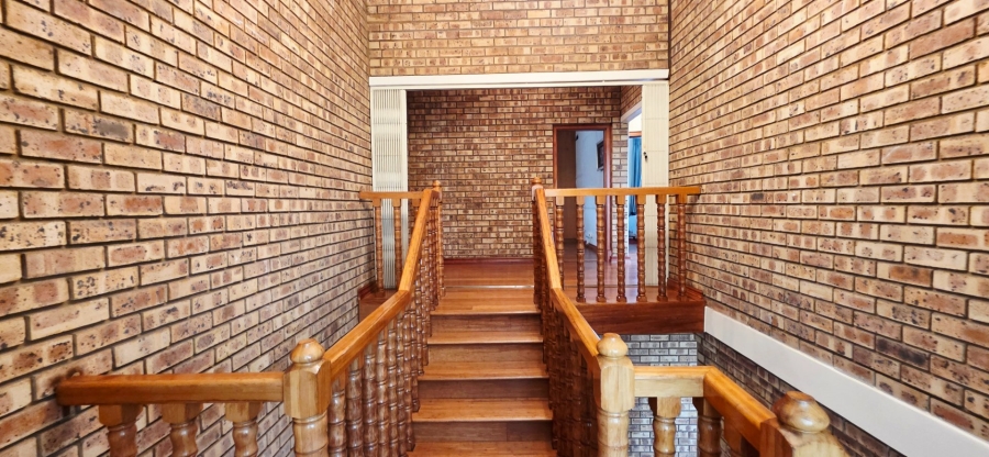  Bedroom Property for Sale in Laudium Gauteng