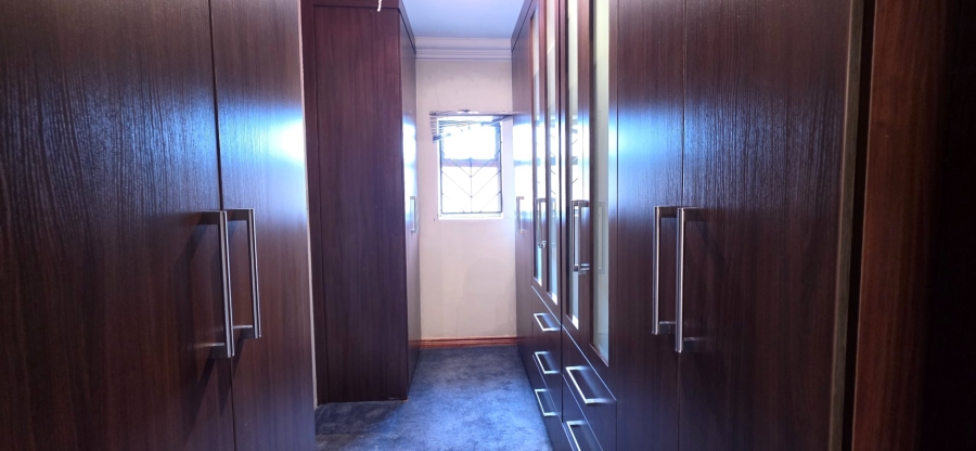  Bedroom Property for Sale in Laudium Gauteng