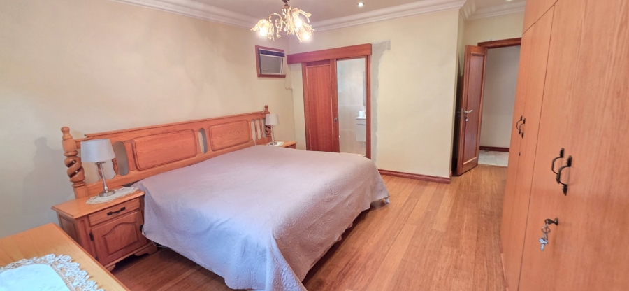 Bedroom Property for Sale in Laudium Gauteng
