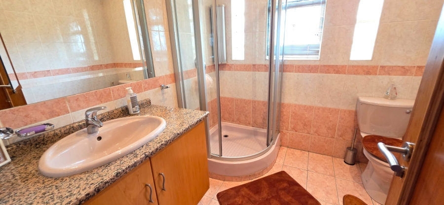  Bedroom Property for Sale in Laudium Gauteng