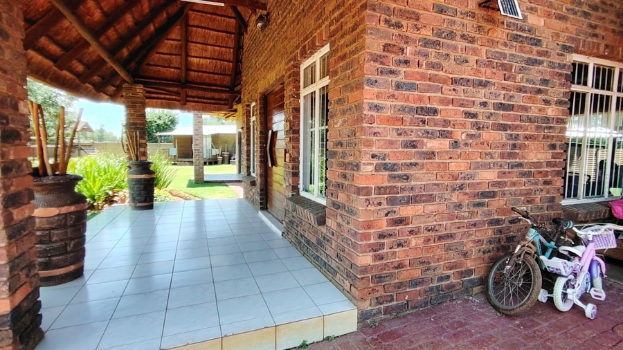 3 Bedroom Property for Sale in Buyscelia Gauteng