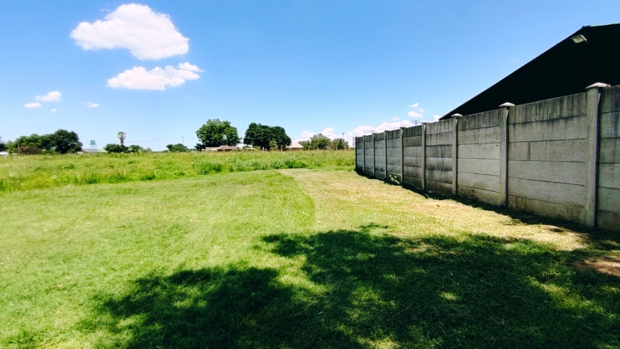 3 Bedroom Property for Sale in Buyscelia Gauteng