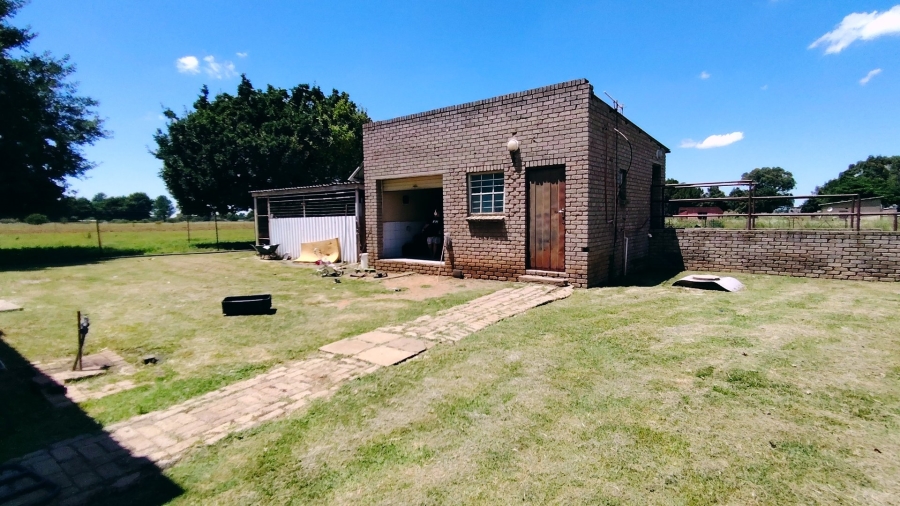 3 Bedroom Property for Sale in Buyscelia Gauteng