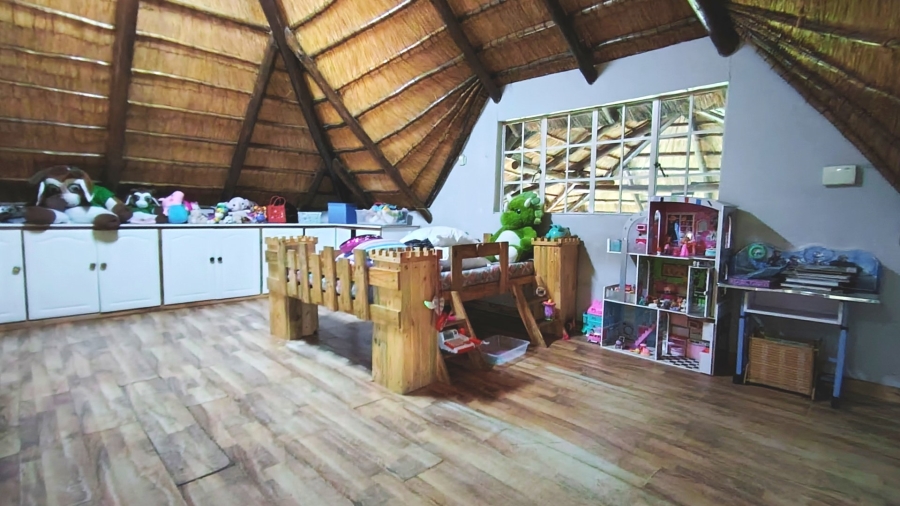 3 Bedroom Property for Sale in Buyscelia Gauteng