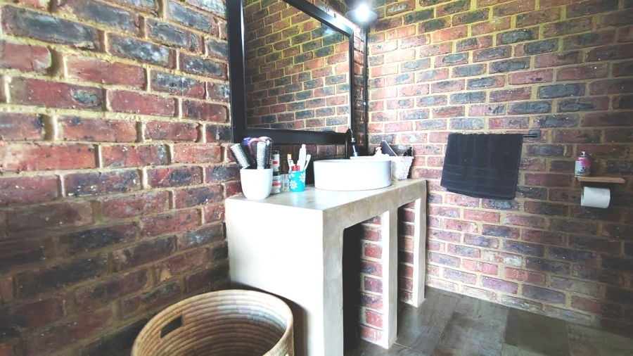 3 Bedroom Property for Sale in Buyscelia Gauteng