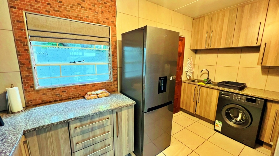 3 Bedroom Property for Sale in Sunninghill Gauteng