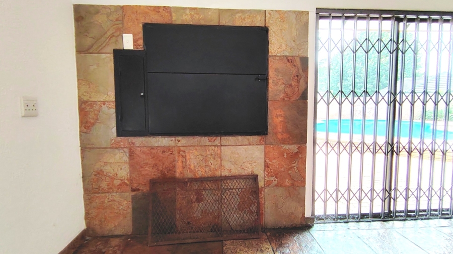 4 Bedroom Property for Sale in Vanderbijlpark SW 5 Gauteng