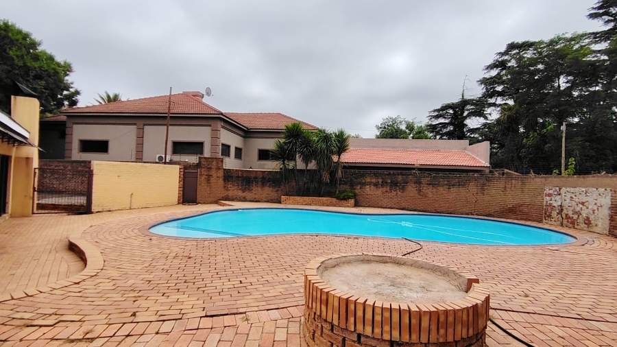 4 Bedroom Property for Sale in Vanderbijlpark SW 5 Gauteng
