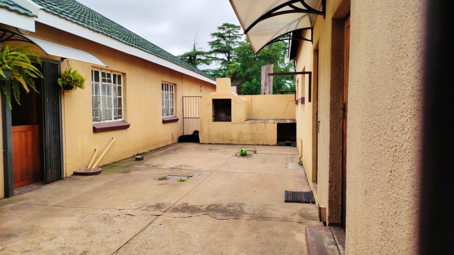 4 Bedroom Property for Sale in Vanderbijlpark SW 5 Gauteng