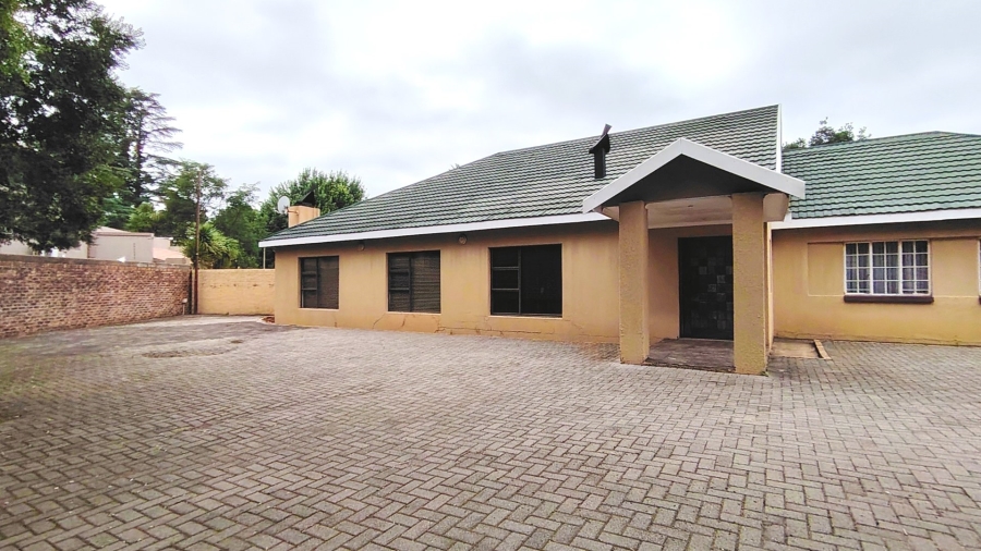 4 Bedroom Property for Sale in Vanderbijlpark SW 5 Gauteng