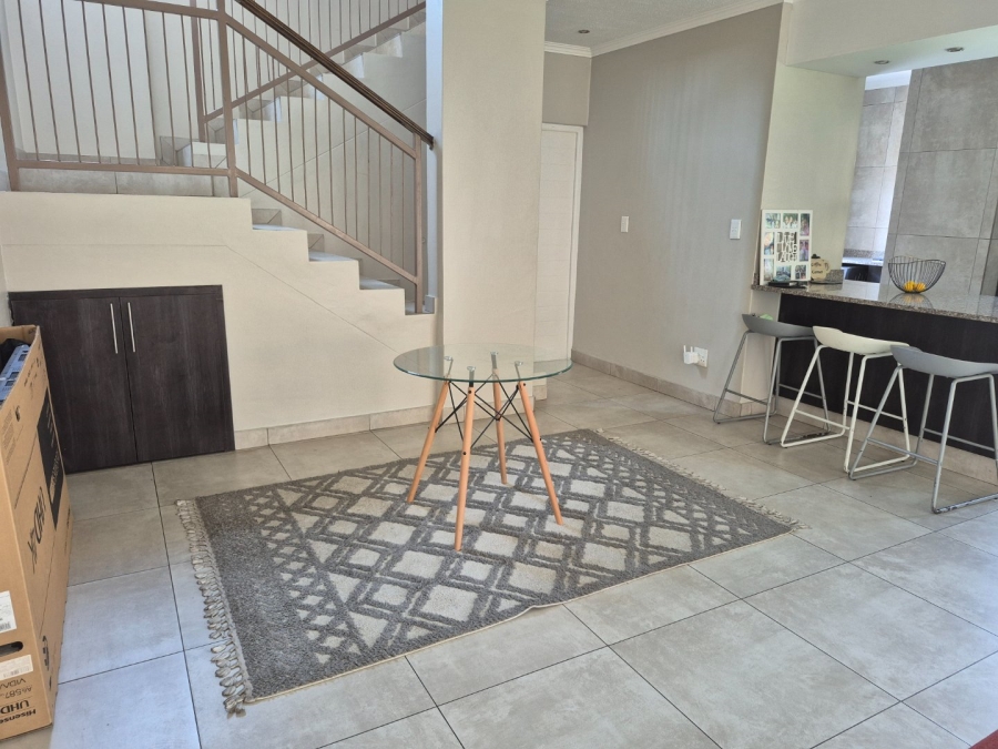 4 Bedroom Property for Sale in Thatchfield Hills Gauteng