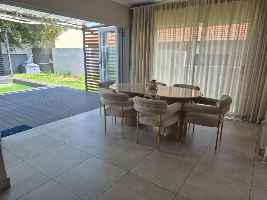 4 Bedroom Property for Sale in Thatchfield Hills Gauteng
