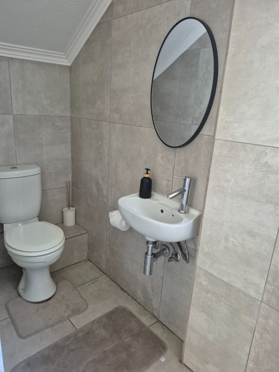 4 Bedroom Property for Sale in Thatchfield Hills Gauteng