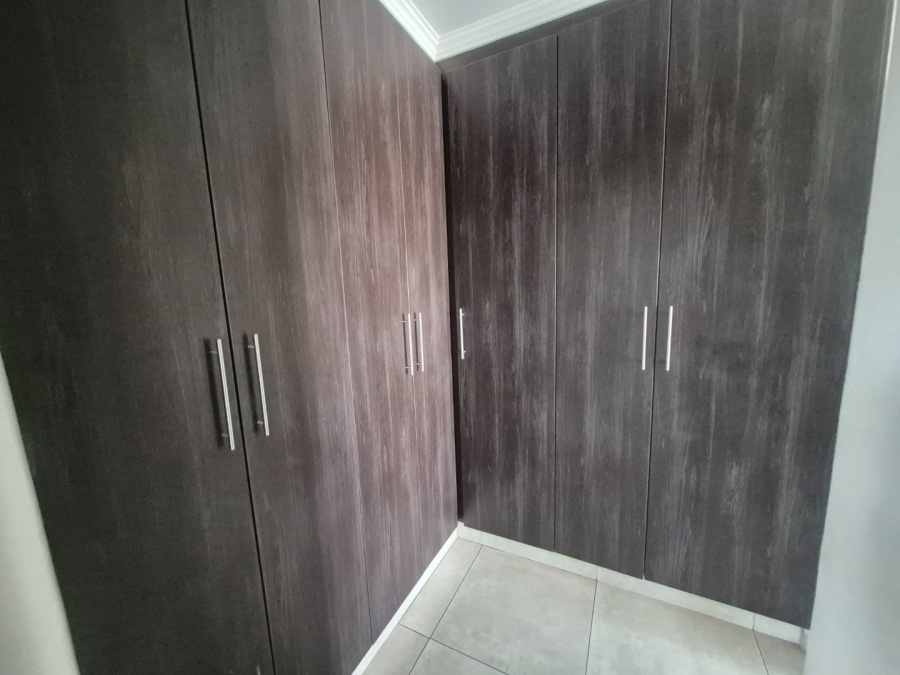 4 Bedroom Property for Sale in Thatchfield Hills Gauteng