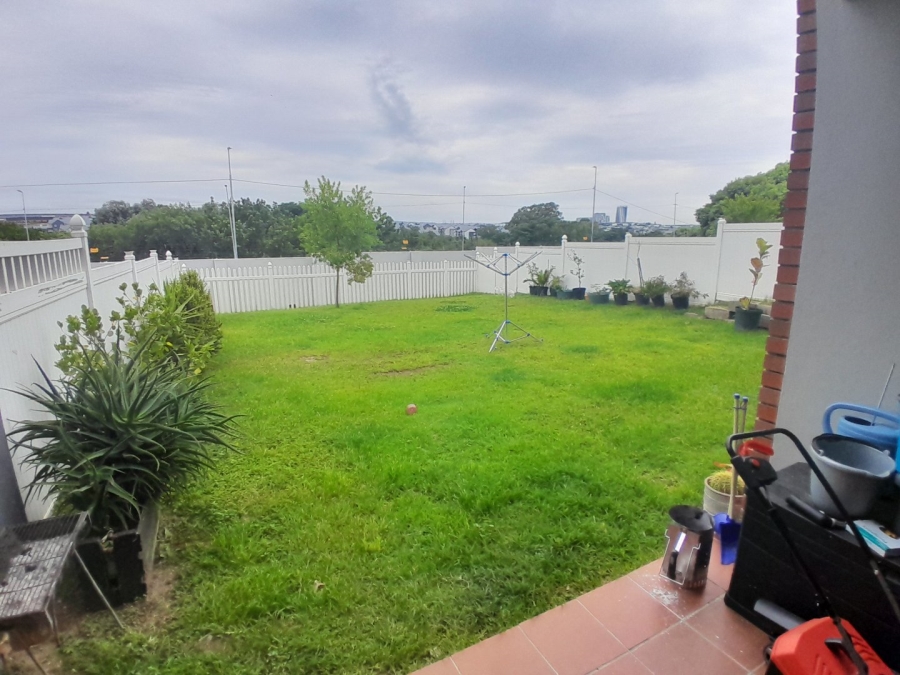 2 Bedroom Property for Sale in Barbeque Downs Gauteng