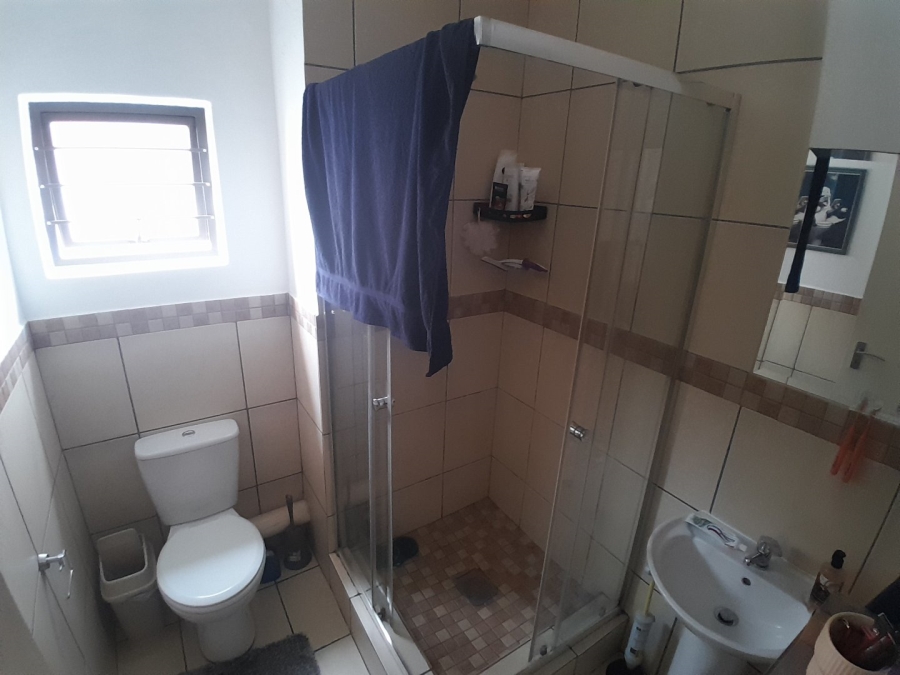 2 Bedroom Property for Sale in Barbeque Downs Gauteng