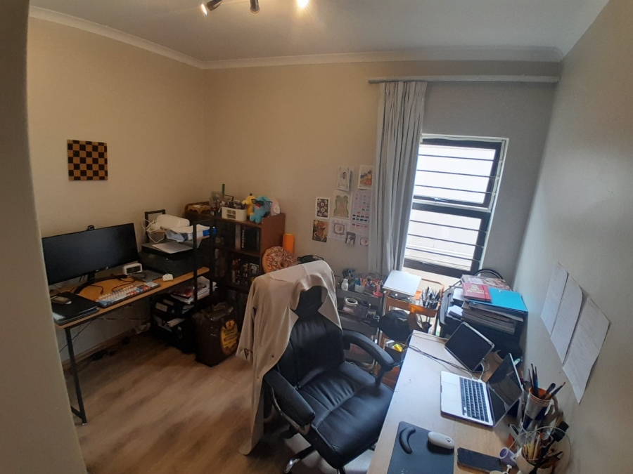 2 Bedroom Property for Sale in Barbeque Downs Gauteng