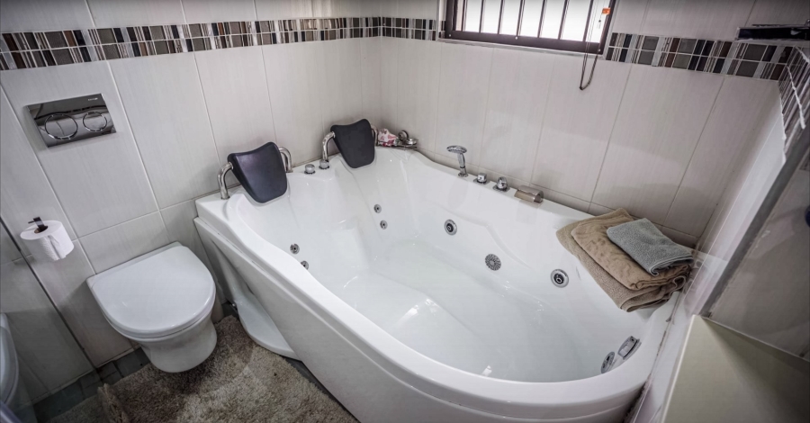 To Let 4 Bedroom Property for Rent in Rayton Gauteng