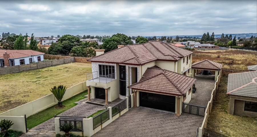 To Let 4 Bedroom Property for Rent in Rayton Gauteng