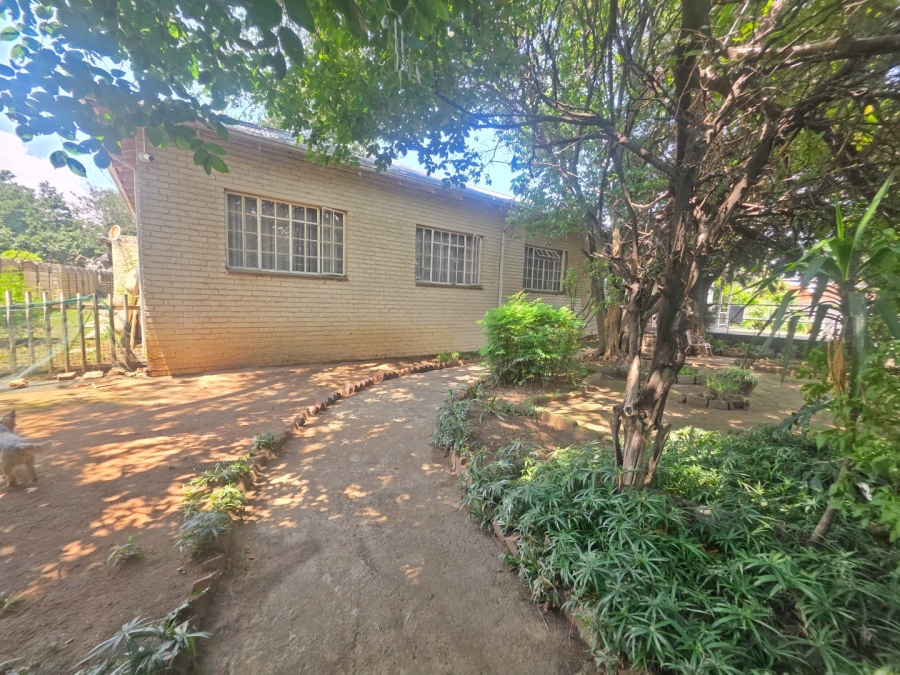 12 Bedroom Property for Sale in Parkhill Gardens Gauteng