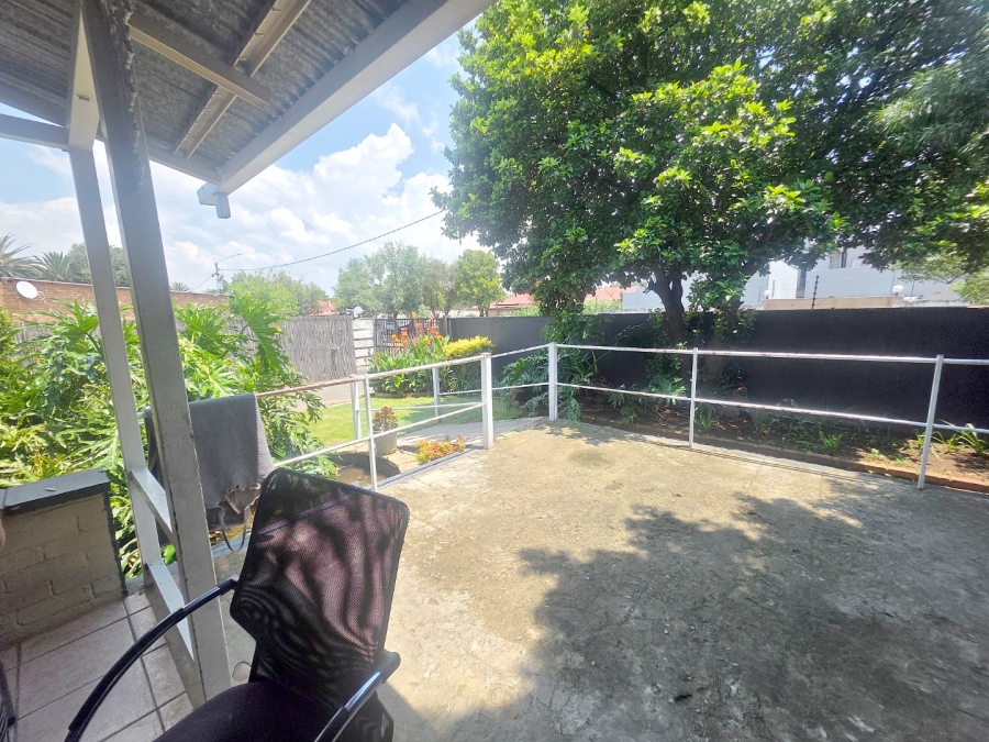 12 Bedroom Property for Sale in Parkhill Gardens Gauteng