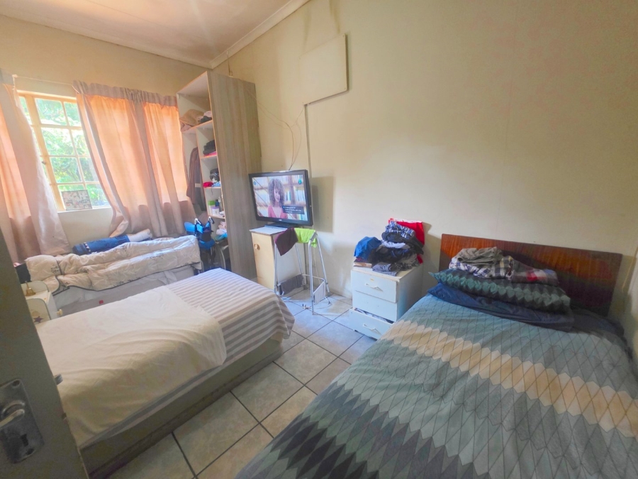 12 Bedroom Property for Sale in Parkhill Gardens Gauteng