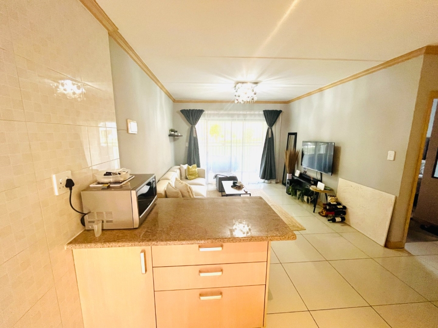 1 Bedroom Property for Sale in Noordwyk Gauteng