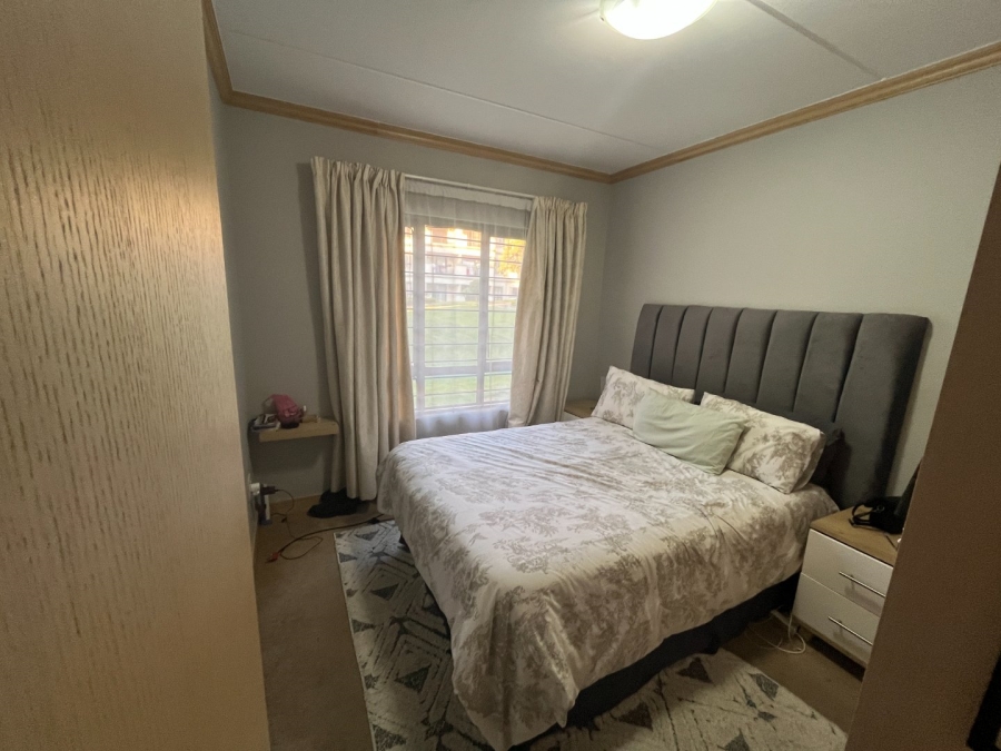 1 Bedroom Property for Sale in Noordwyk Gauteng