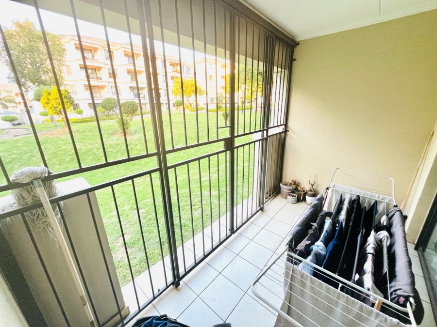 1 Bedroom Property for Sale in Noordwyk Gauteng