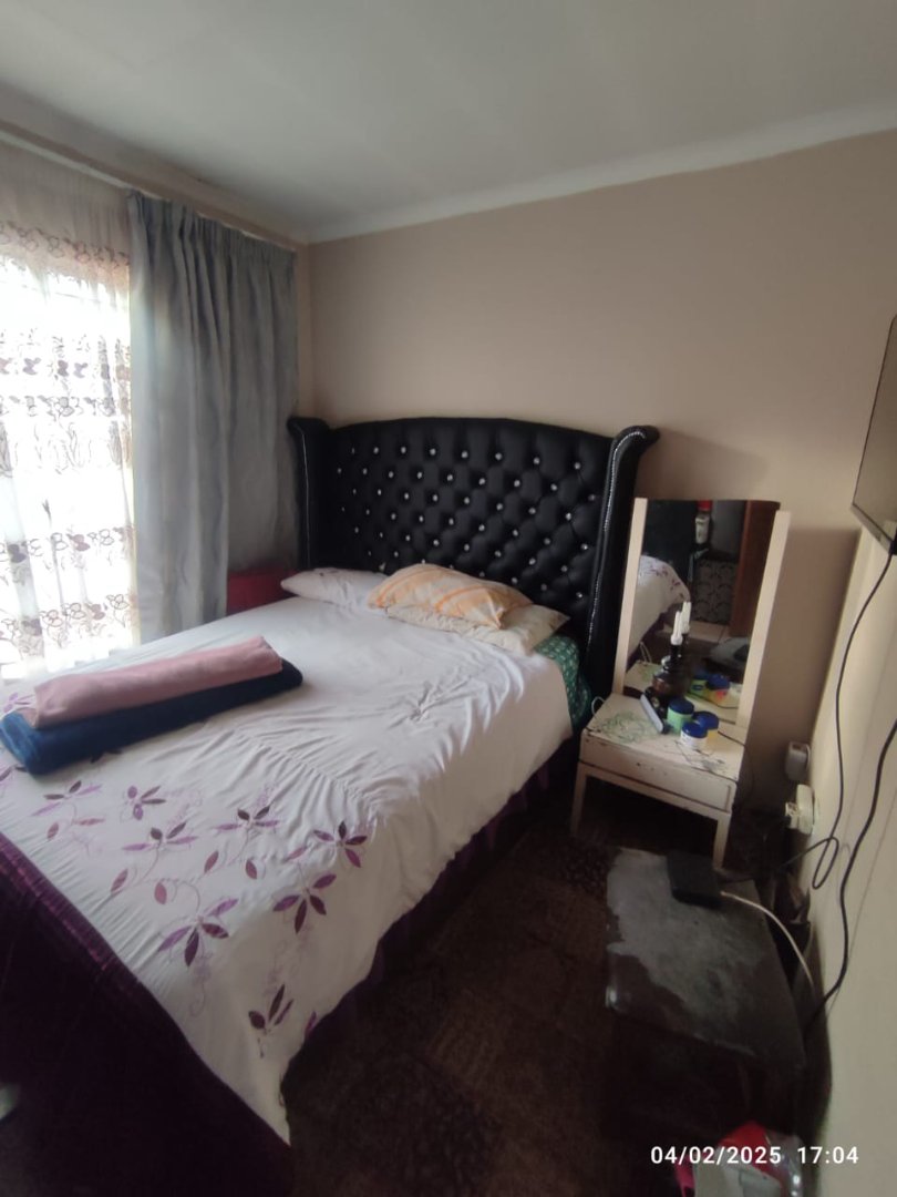 2 Bedroom Property for Sale in Daveyton Gauteng
