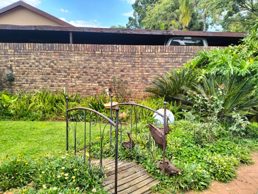 3 Bedroom Property for Sale in Dorandia Gauteng
