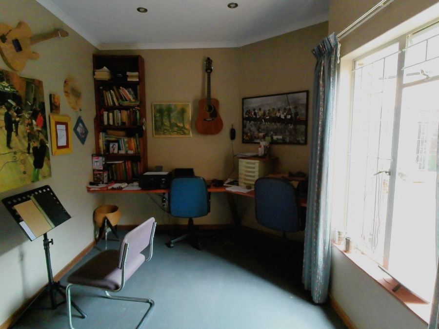 4 Bedroom Property for Sale in Amandasig Gauteng