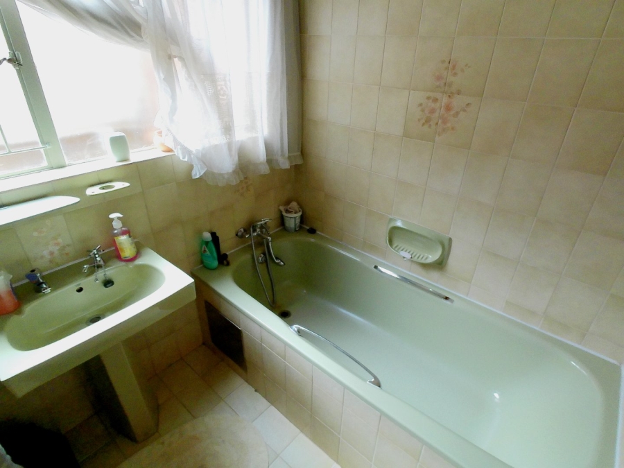 4 Bedroom Property for Sale in Amandasig Gauteng