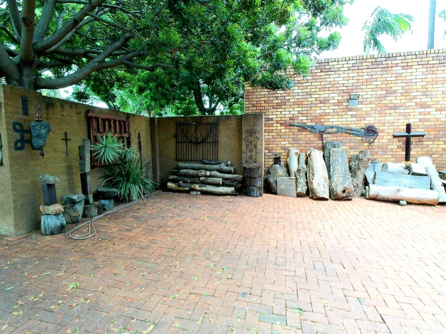 4 Bedroom Property for Sale in Amandasig Gauteng