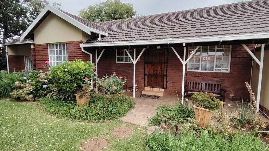 4 Bedroom Property for Sale in Wierda Park Gauteng