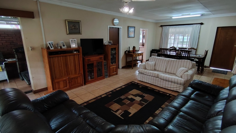 4 Bedroom Property for Sale in Wierda Park Gauteng