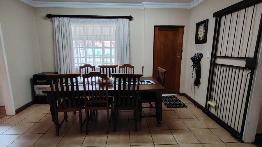 4 Bedroom Property for Sale in Wierda Park Gauteng