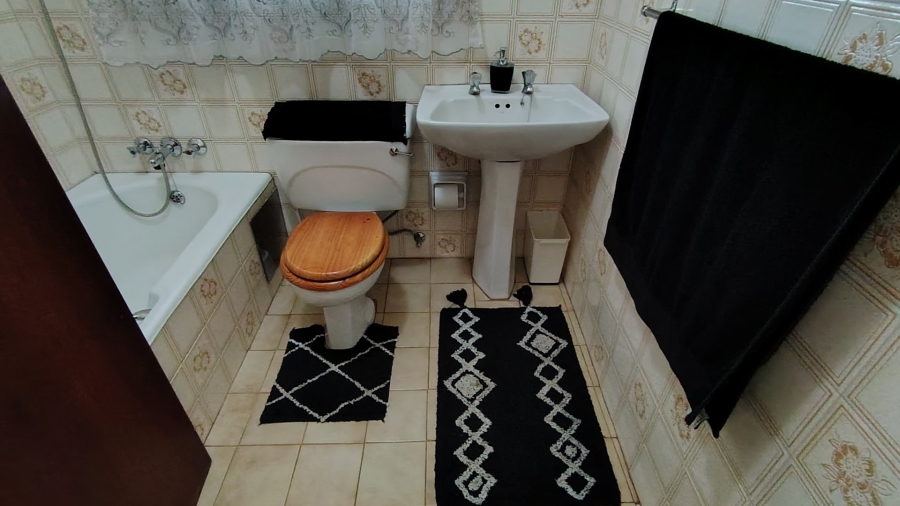 4 Bedroom Property for Sale in Wierda Park Gauteng