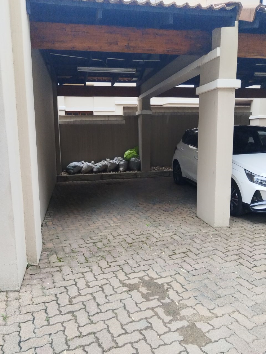 To Let 2 Bedroom Property for Rent in Hyde Park Gauteng